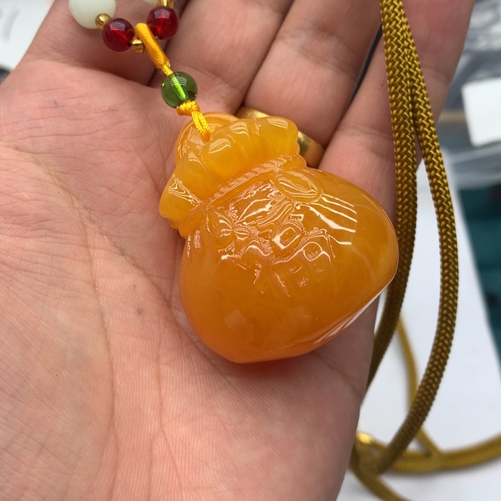 未镶嵌颈饰琥珀aa04蜜蜡