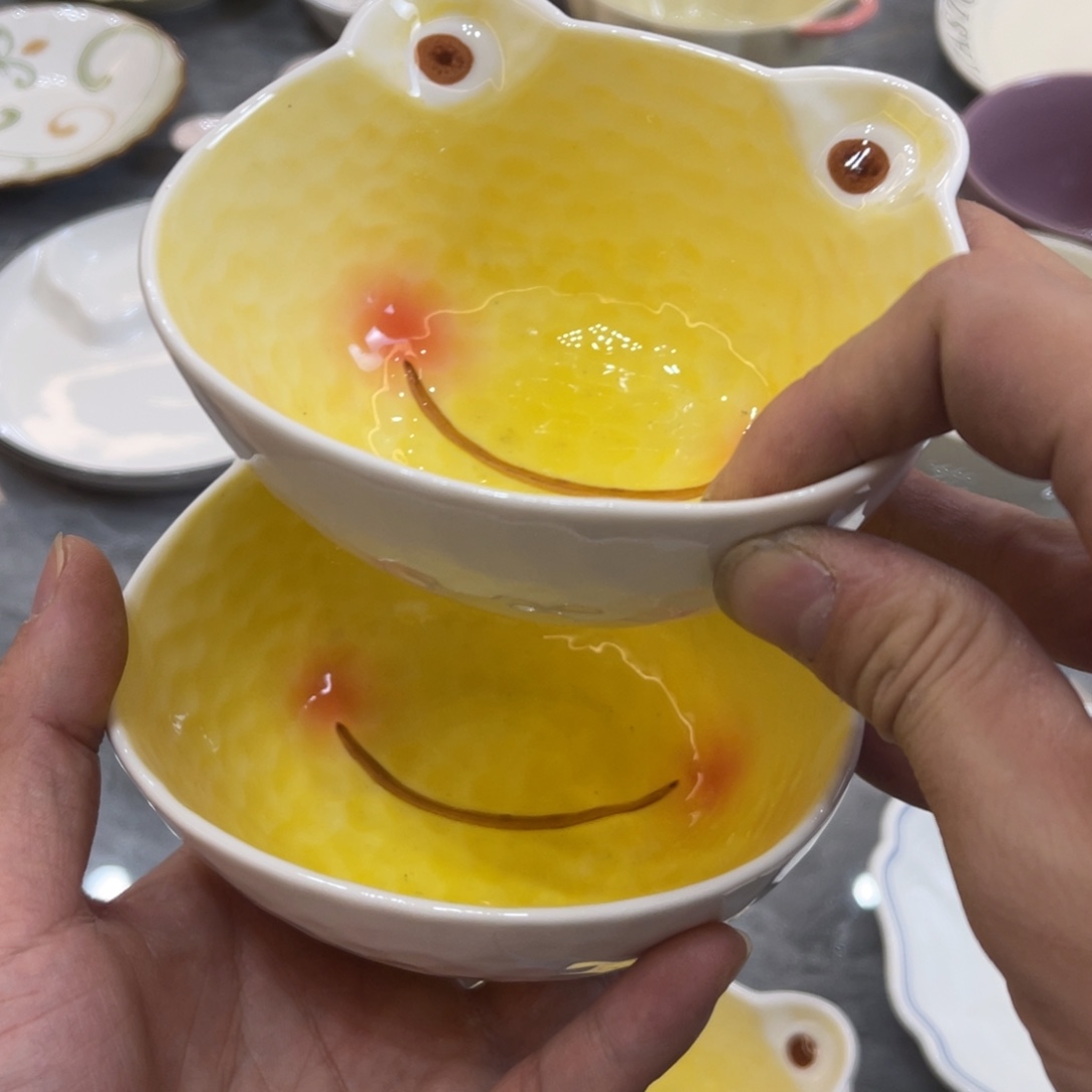 陶瓷微瑕餐具介意勿拍，满18飞！