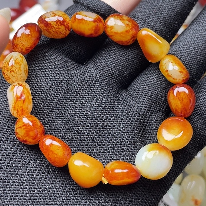 和田玉未镶嵌手链