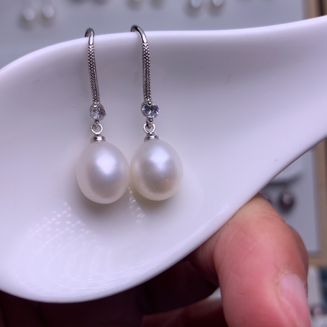 未镶嵌耳饰淡水珍珠