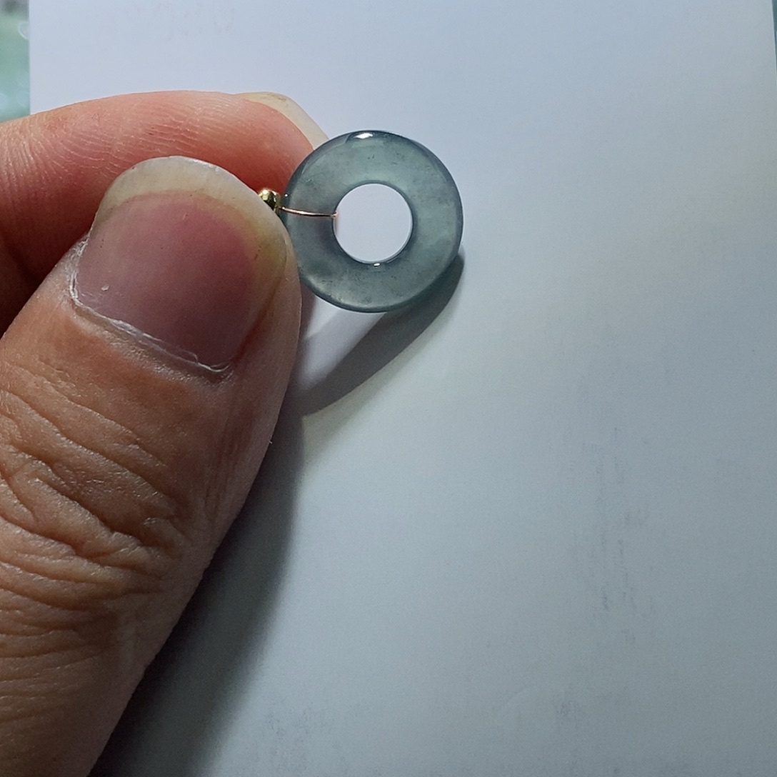 翡翠颈饰未镶嵌天然