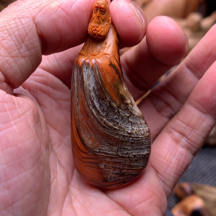 柏木（崖柏）崖柏陈化料手把件