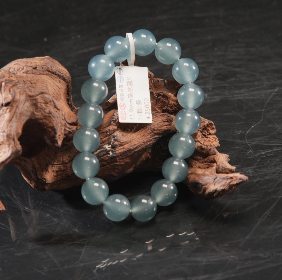 天然a货翡翠卡11.9mm高冰蓝翡翠手串（17颗S1）