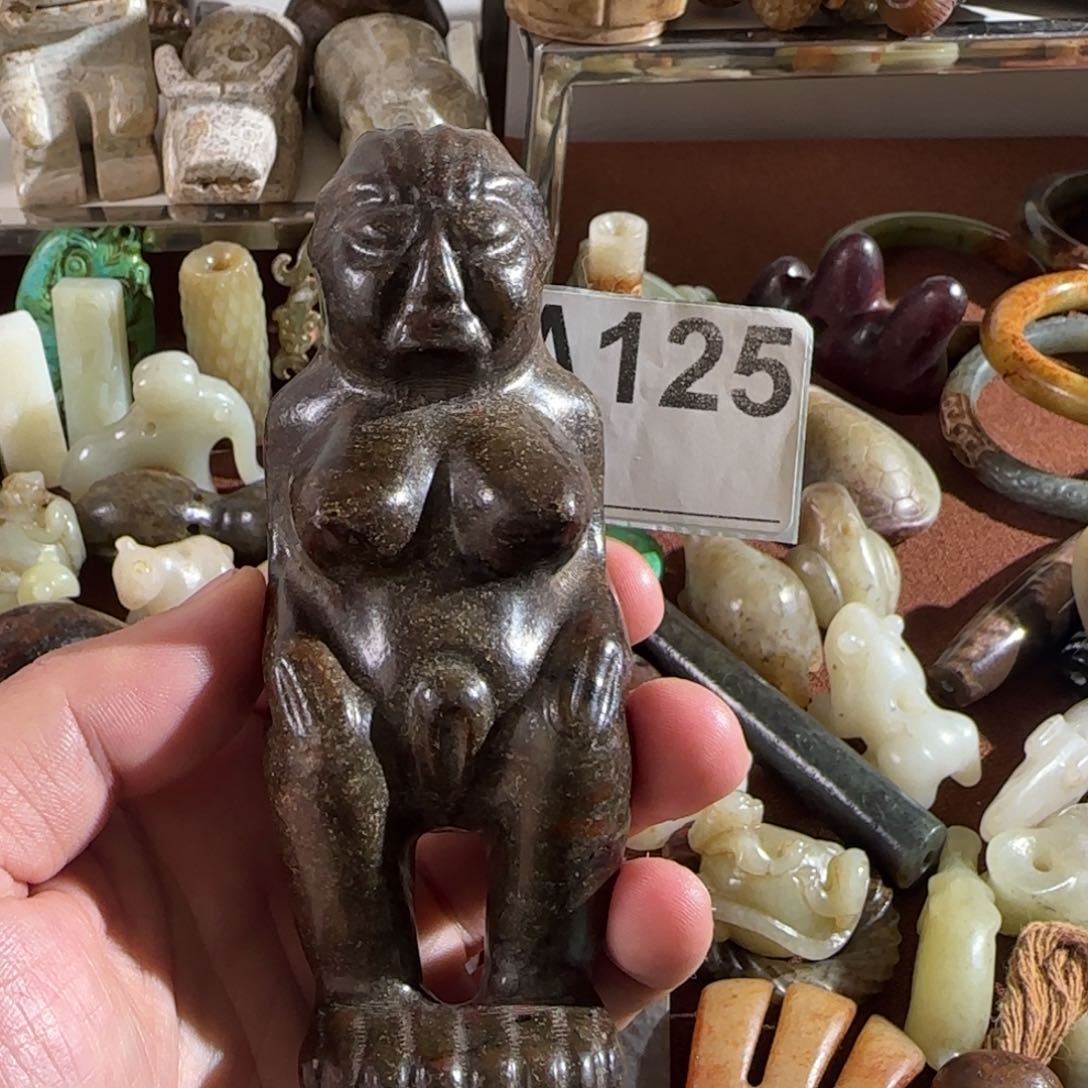 未镶嵌蛇纹石玉颈饰