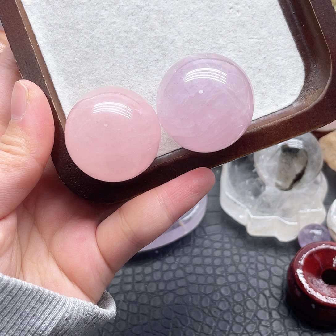 珠宝半成品未镶嵌水晶92（粉水球大3.5小3.4）