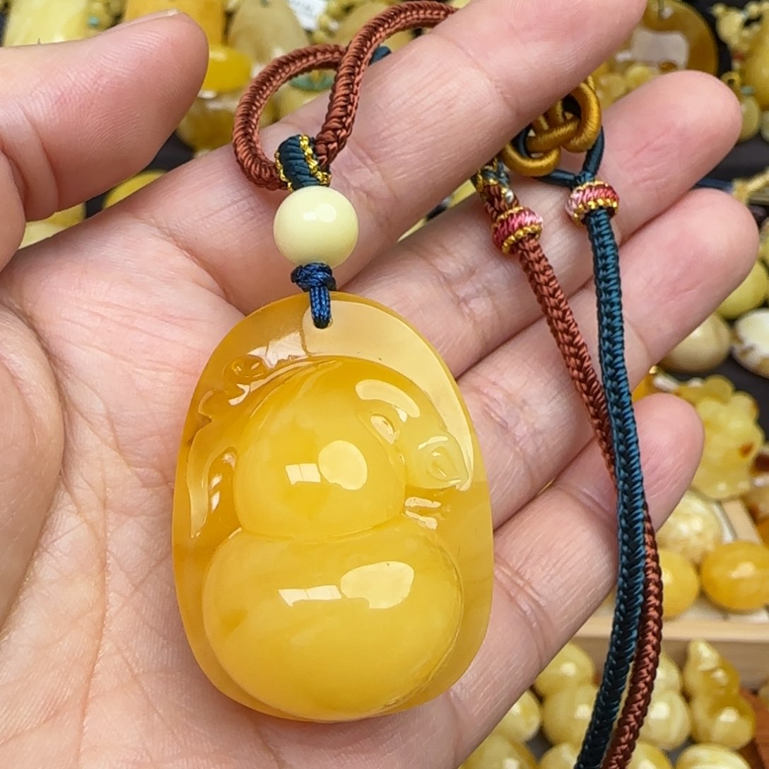 蜜蜡套链未镶嵌天然鸡油黄蜜蜡葫芦吊坠
