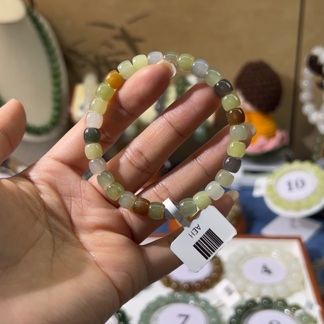 和田玉未镶嵌手串