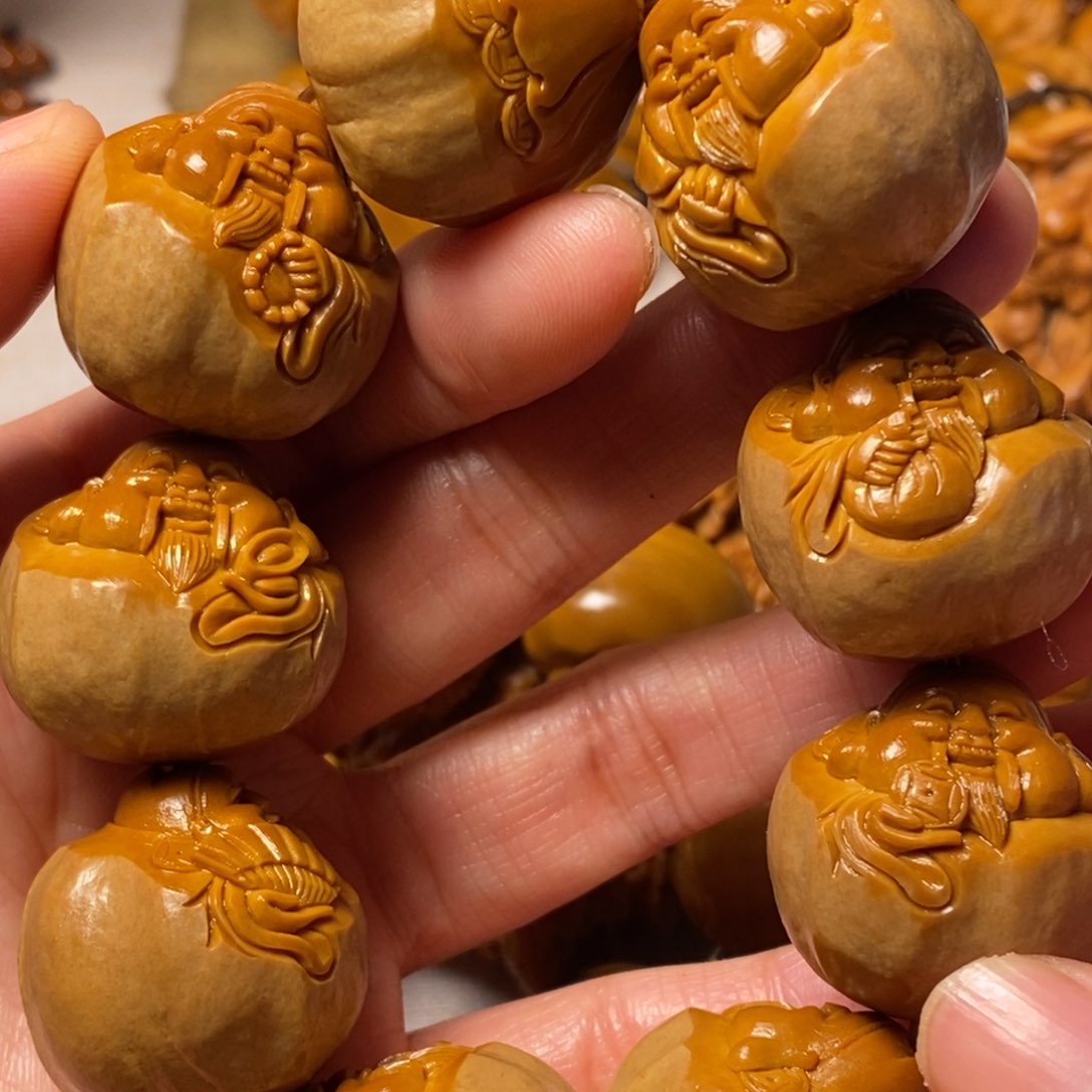 橄榄核手串/手链包衣大财神精品