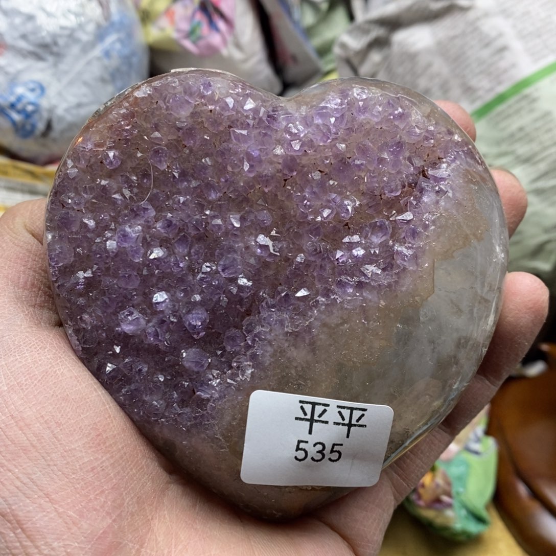 水晶乌拉圭未镶嵌