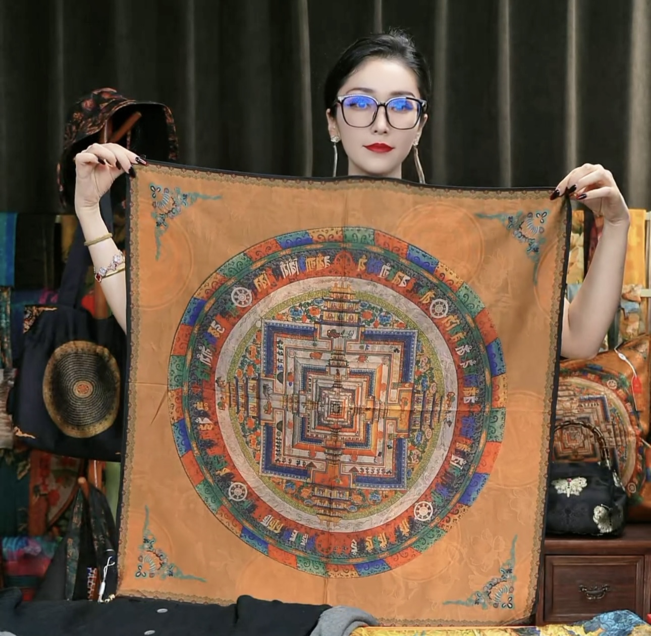 【繁城山下 磁吸扣】70cm方巾高级披肩送礼复古国风双面9月