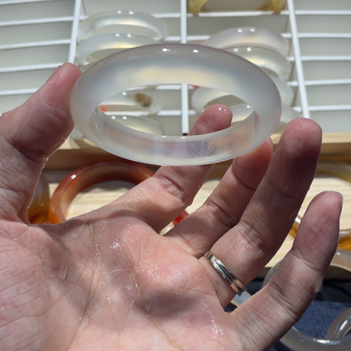 【闪购商品】玛瑙/玉髓手镯未镶嵌2.6