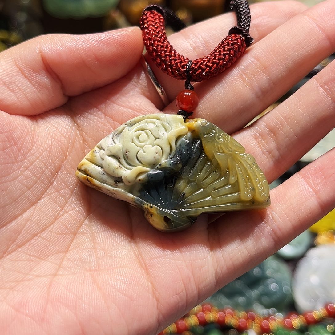 未镶嵌岫玉毛衣链