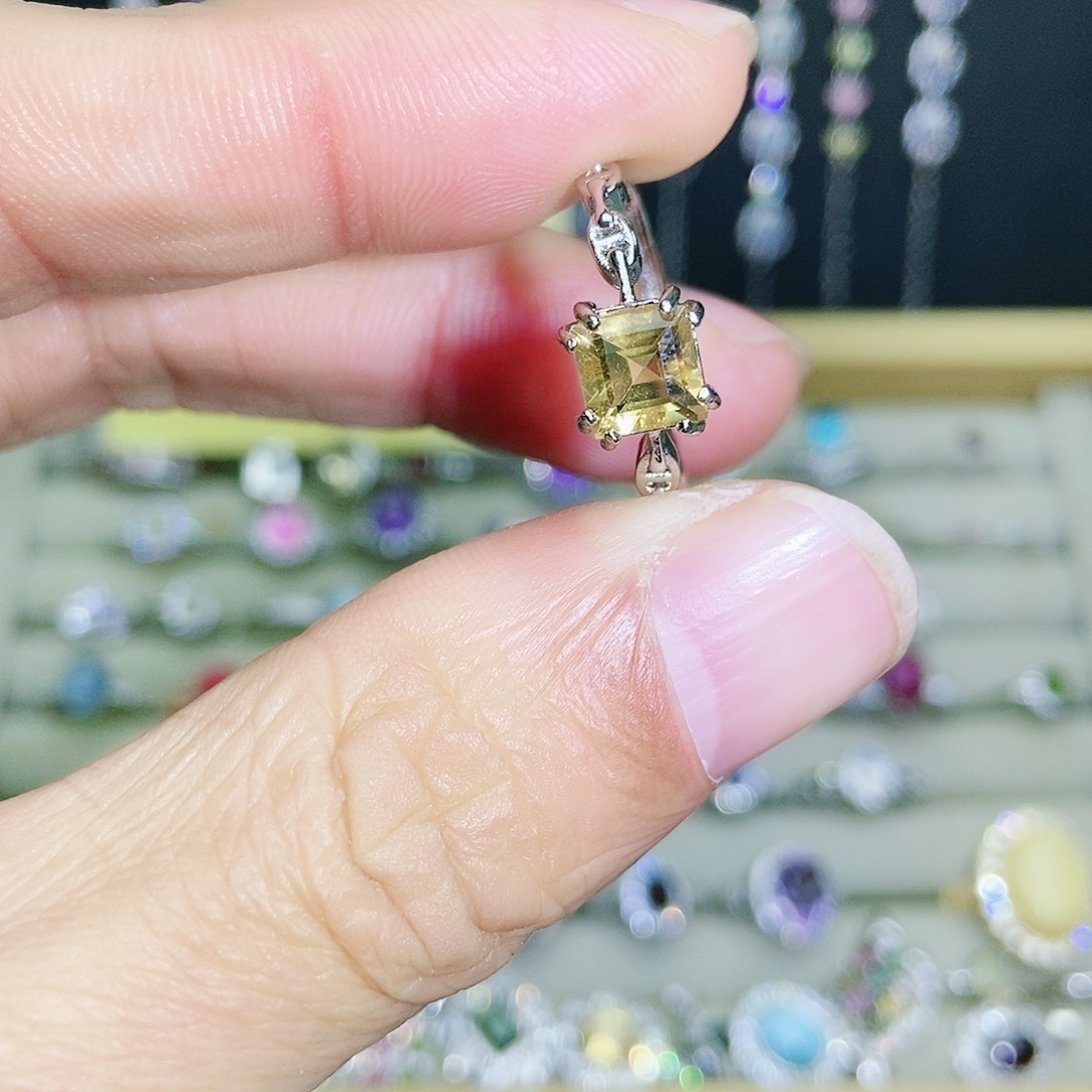 【闪购商品】未镶嵌戒指黄晶