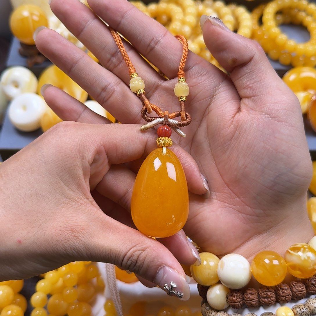 琥珀珠宝奇石未镶嵌水滴