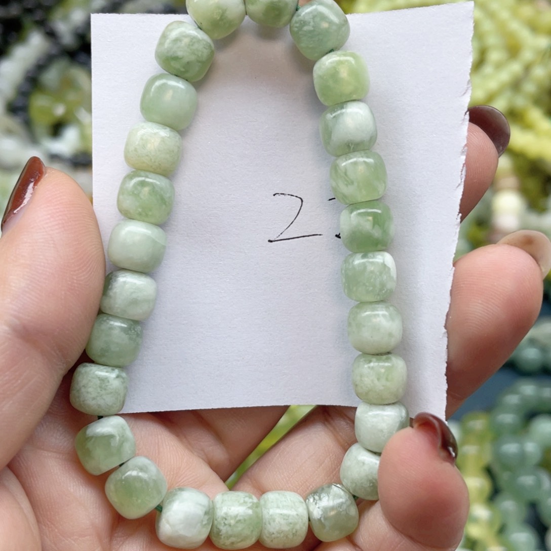 未镶嵌蛇纹石玉手链