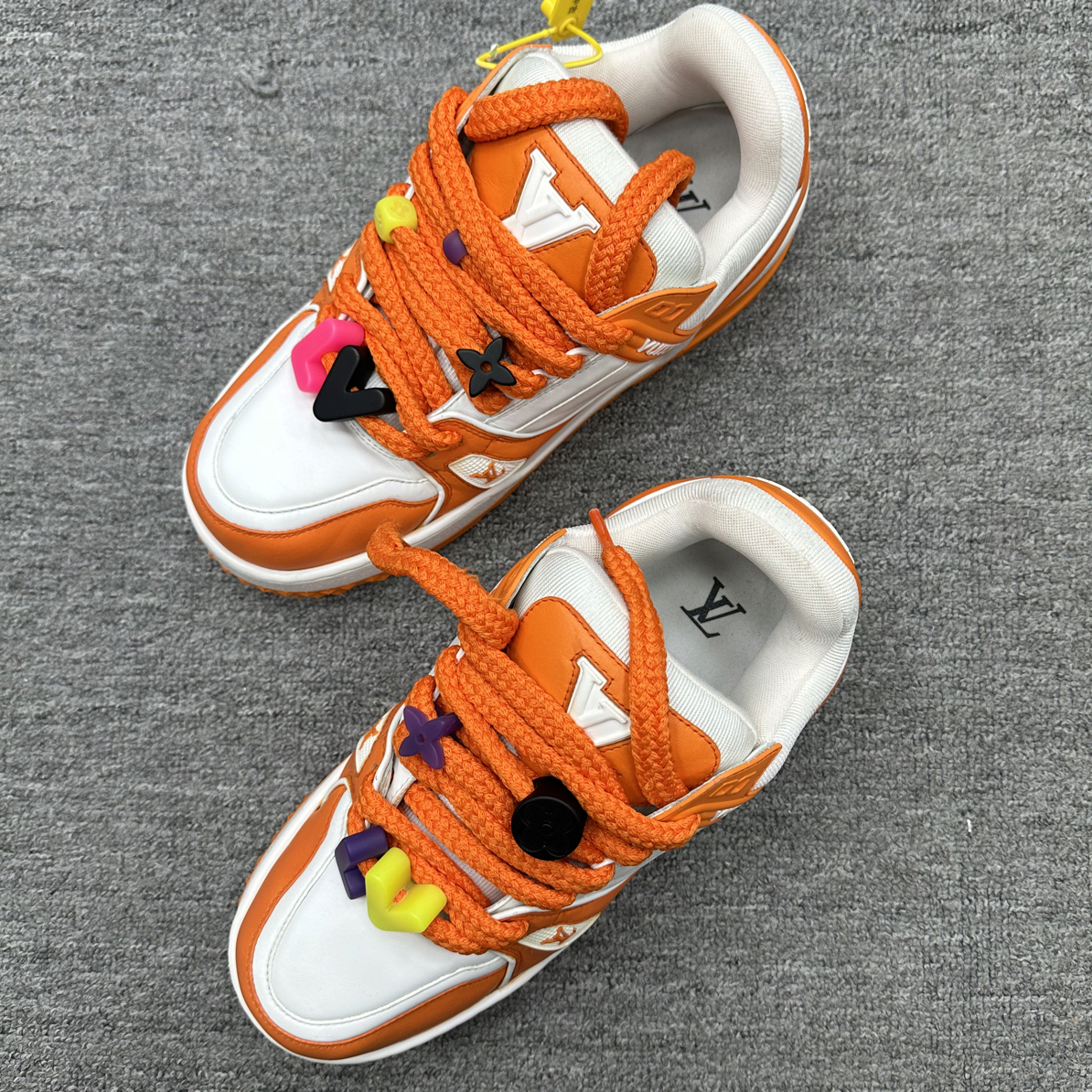 99新 LouisVuitton/路易威登 42 lv trainer 白橙胖丁板鞋 99新