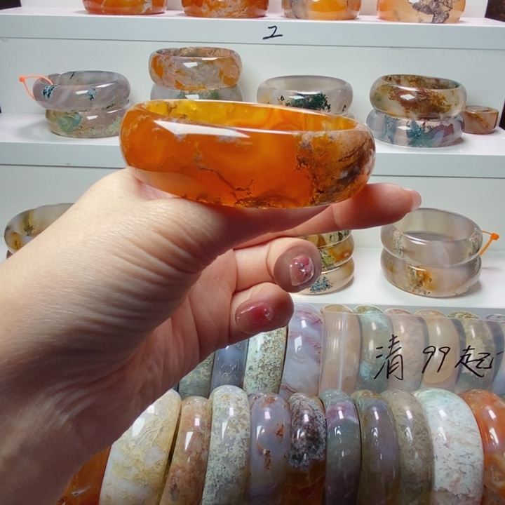 玛瑙/玉髓手镯未镶嵌缘