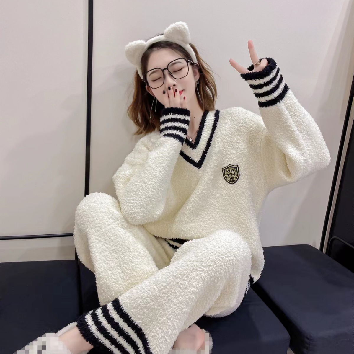 半边绒睡衣女款爆款2025新款秋冬季加绒加厚珊瑚绒V领家居服套装