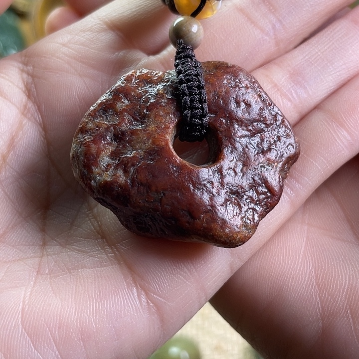 牛***一岫岩河磨玉（透闪石质玉）未镶嵌颈饰