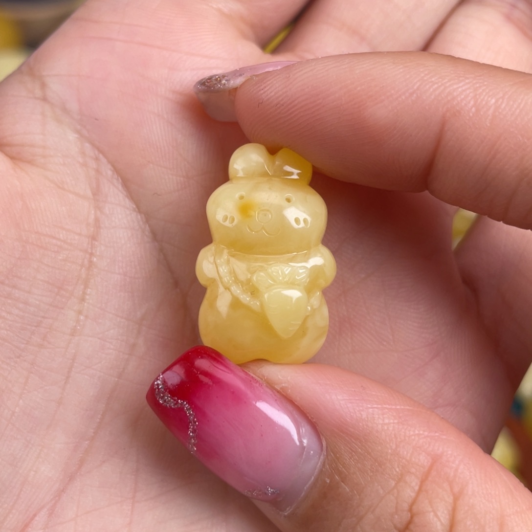 琥珀裸石未镶嵌蜜蜡