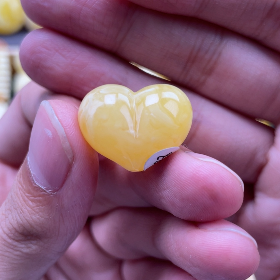 琥珀未镶嵌裸石蜜蜡