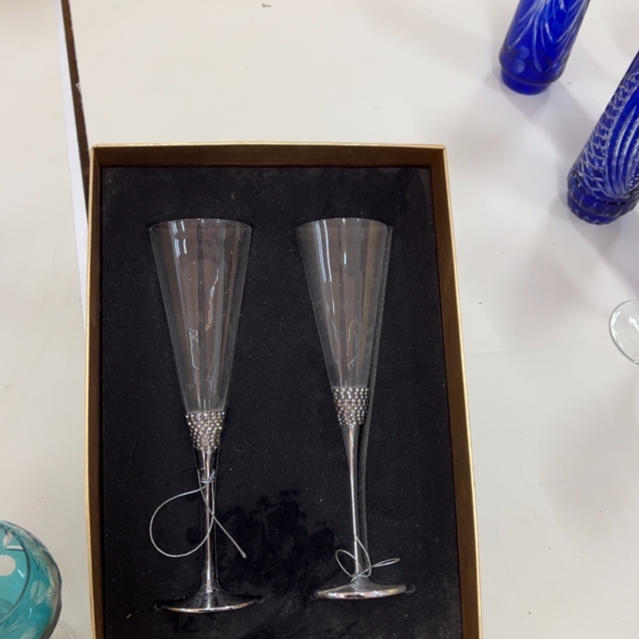 【闪购商品】如图两个，如图两个