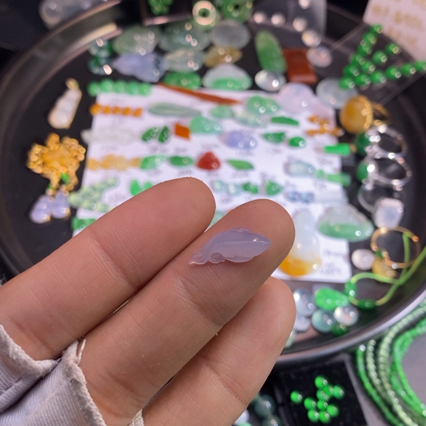 【闪购商品】翡翠挂件未镶嵌鱼