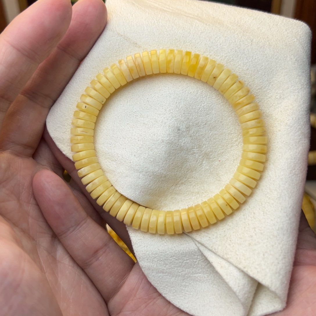 琥珀裸石未镶嵌儿*杰9蜜蜡