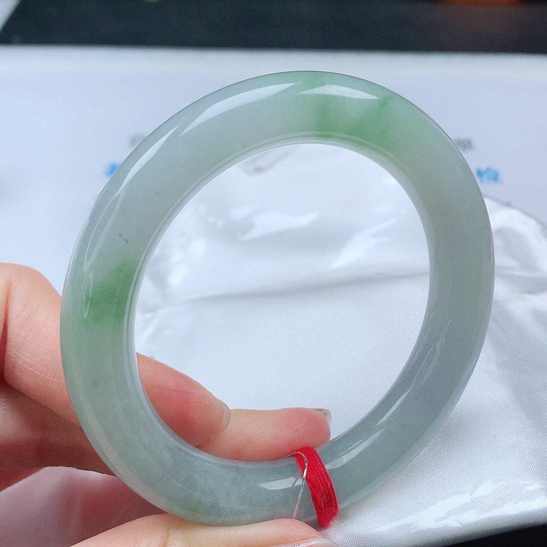 翡翠手镯（圆镯）未镶嵌55圆