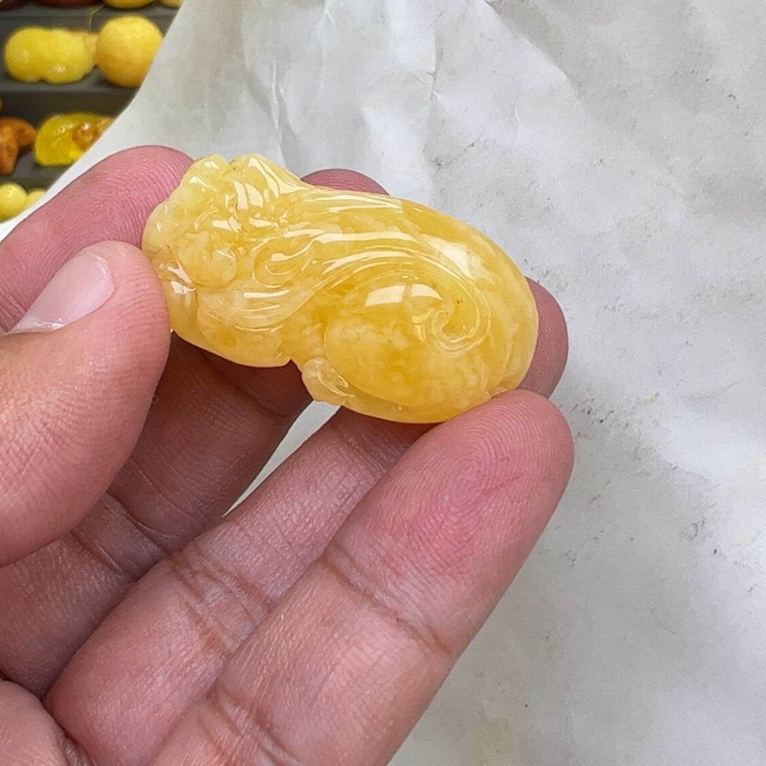 【闪购商品】琥珀裸石未镶嵌8.25克