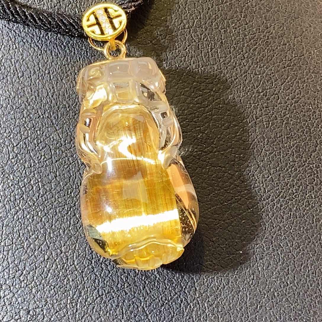 颈饰水晶18K金镶嵌天然高品燕尾板钛貔貅吊坠