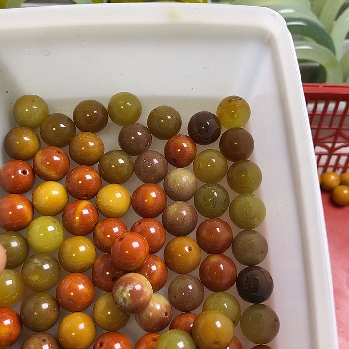 合金蛇纹石玉颈饰