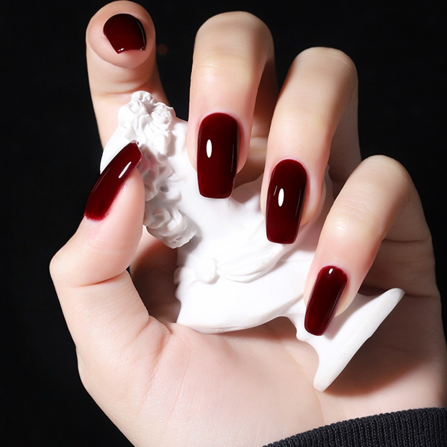 新年元旦款-酒红纯色巨好看显白美甲冬季新年美甲