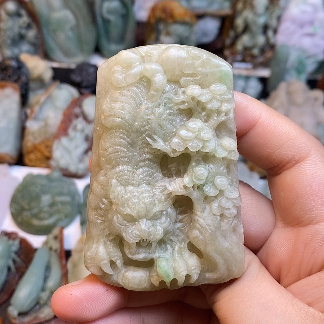 定制翡翠未镶嵌特色12