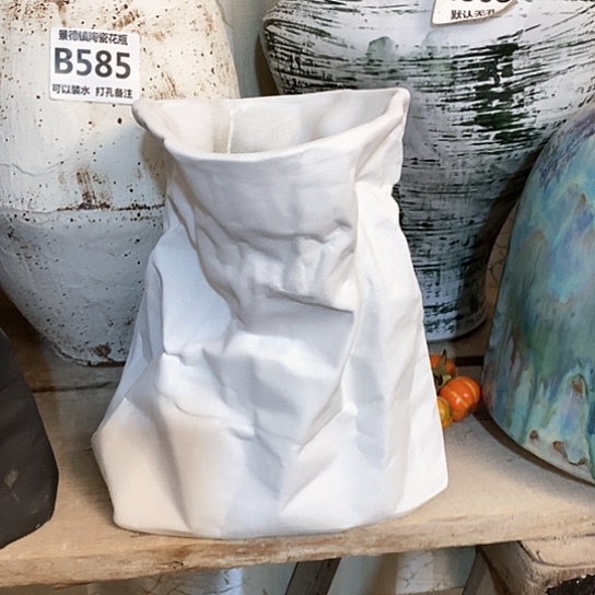 瓶景德镇陶瓷。景德镇陶瓷