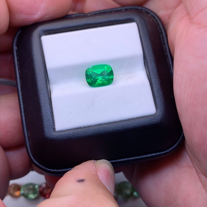 【闪购商品】托帕石裸石未镶嵌精品绿托帕石裸石