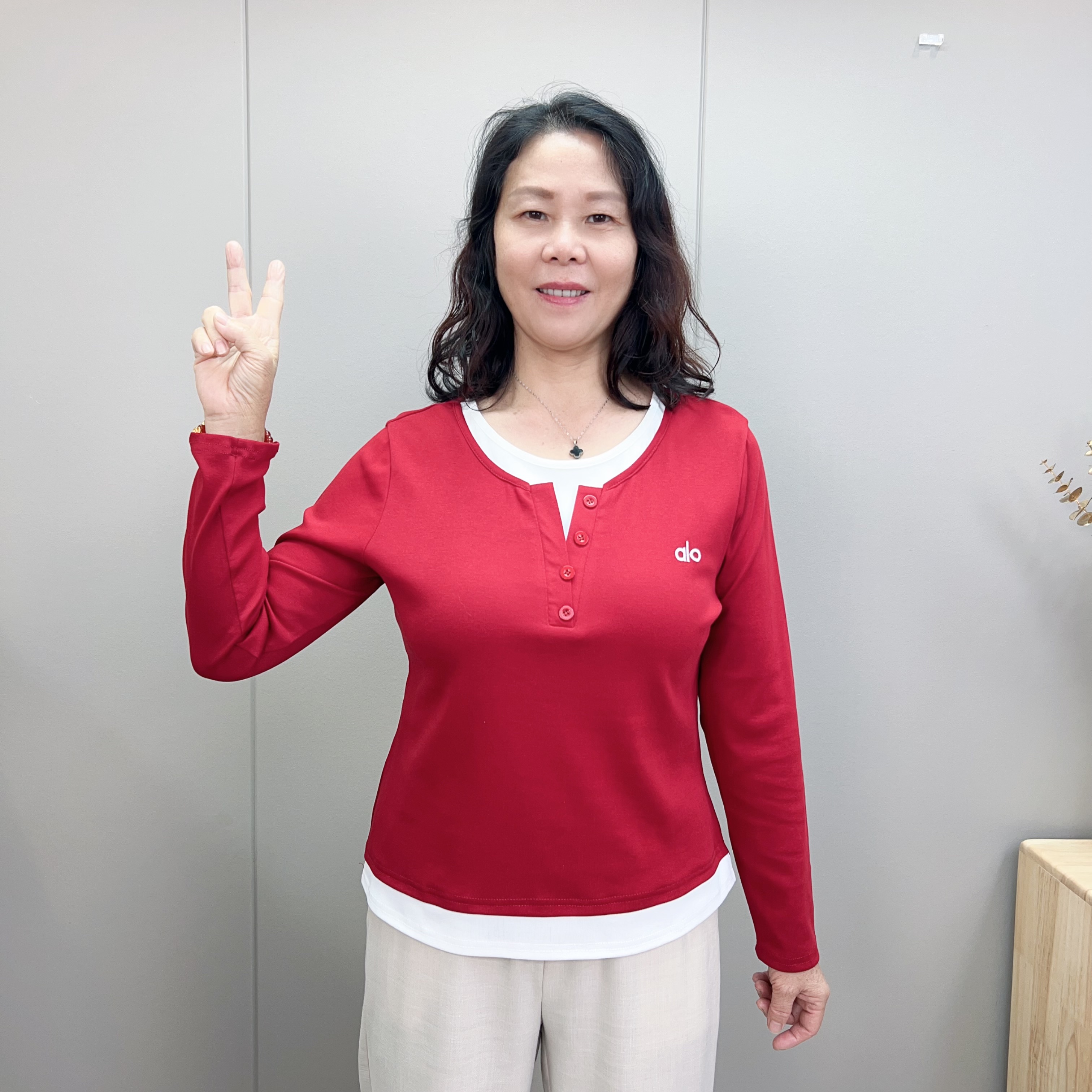 纽扣韩系风长袖拼色纯色棉T恤显瘦红色春秋假两件上衣休闲气质