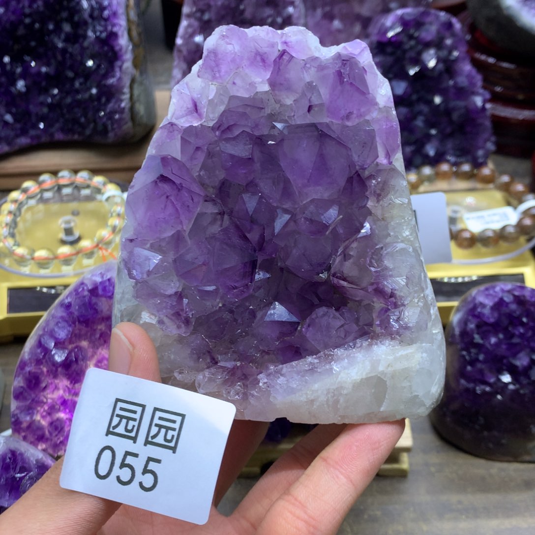 紫晶大型摆件（非配饰）未镶嵌