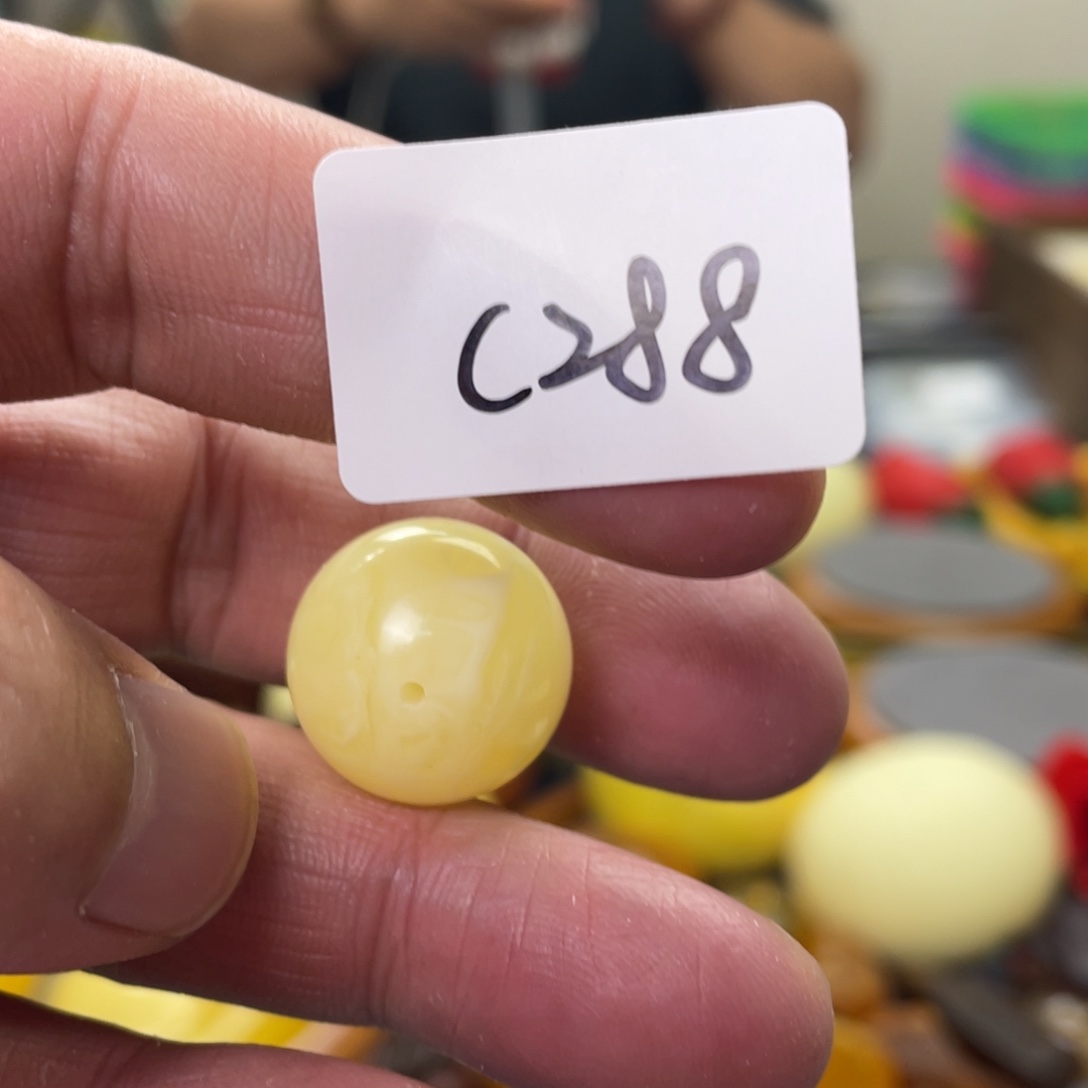 手链琥珀未镶嵌多样性发，发其中一件