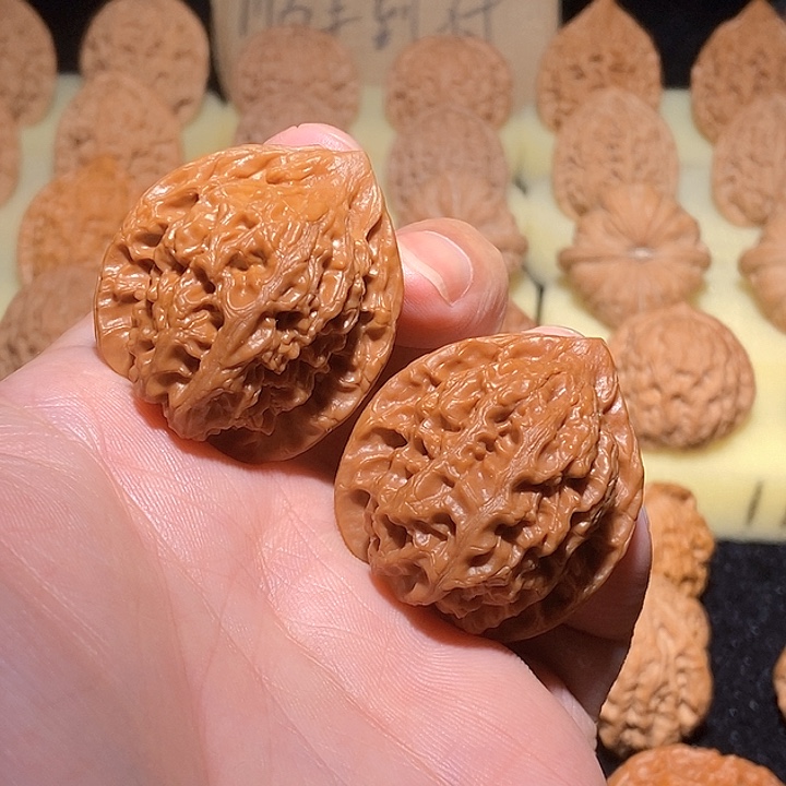 文玩核桃手把件观音肚