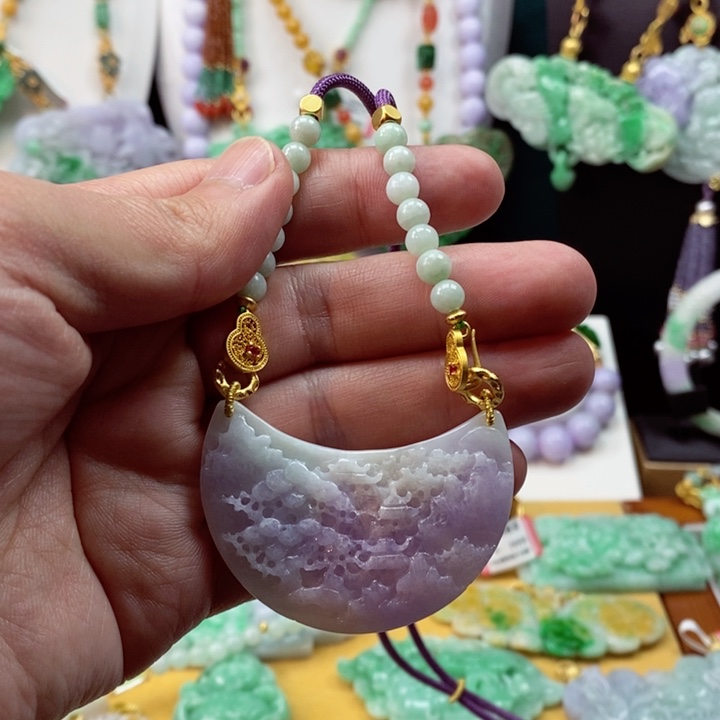 翡翠颈饰未镶嵌翡翠吊坠挂件