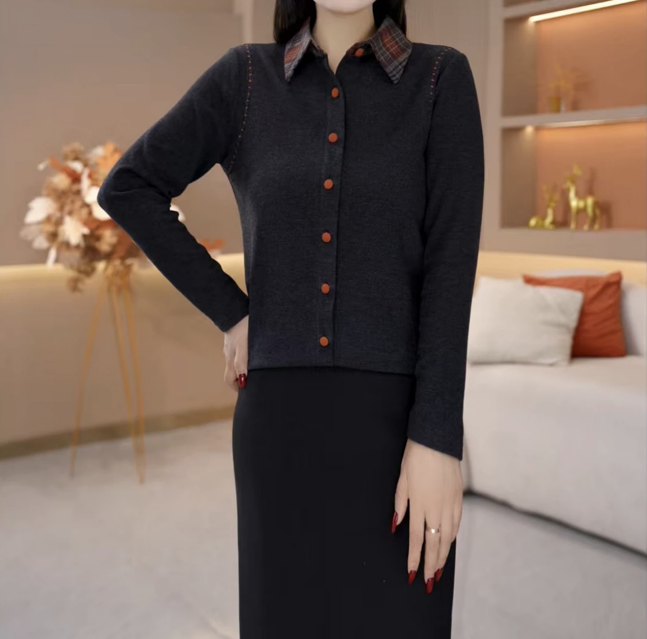 冬季简约百搭上档次减龄时尚显瘦小衫格纹翻领撞色高级感长袖上衣