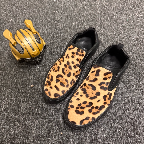 95新 GUCCI/古驰 /42码/绒面豹纹一脚蹬/公价5400/GM000046