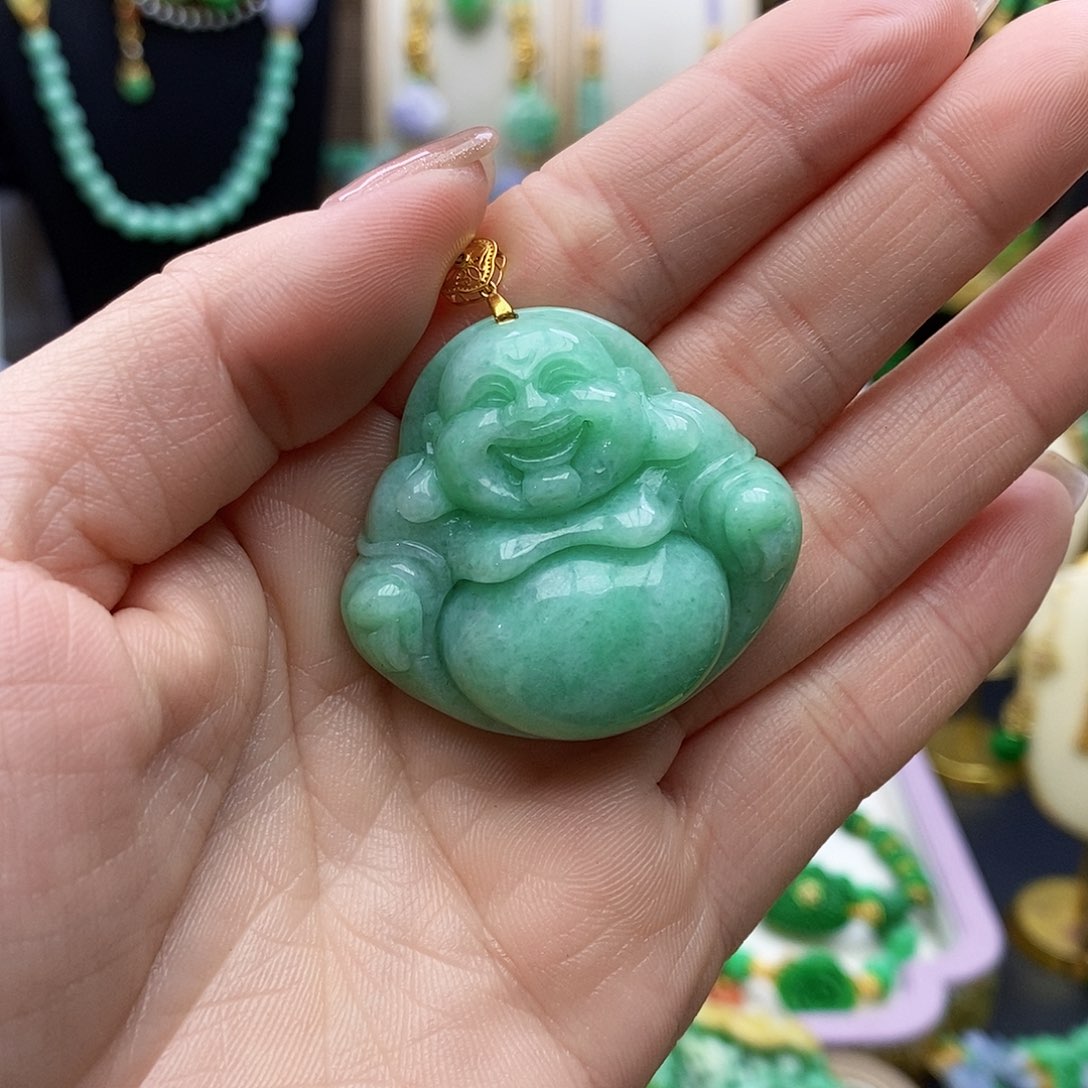 翡翠颈饰未镶嵌天然