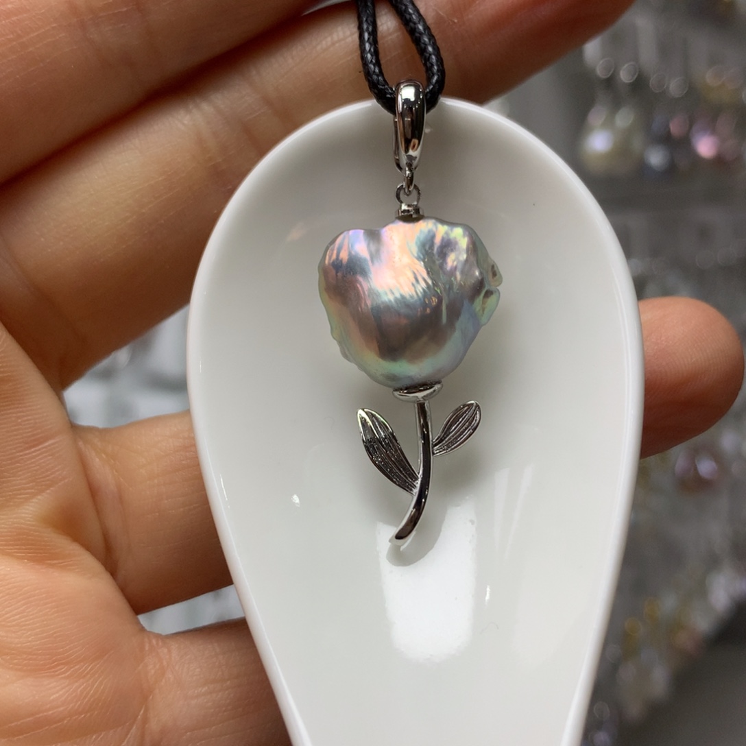 颈饰未镶嵌淡水珍珠