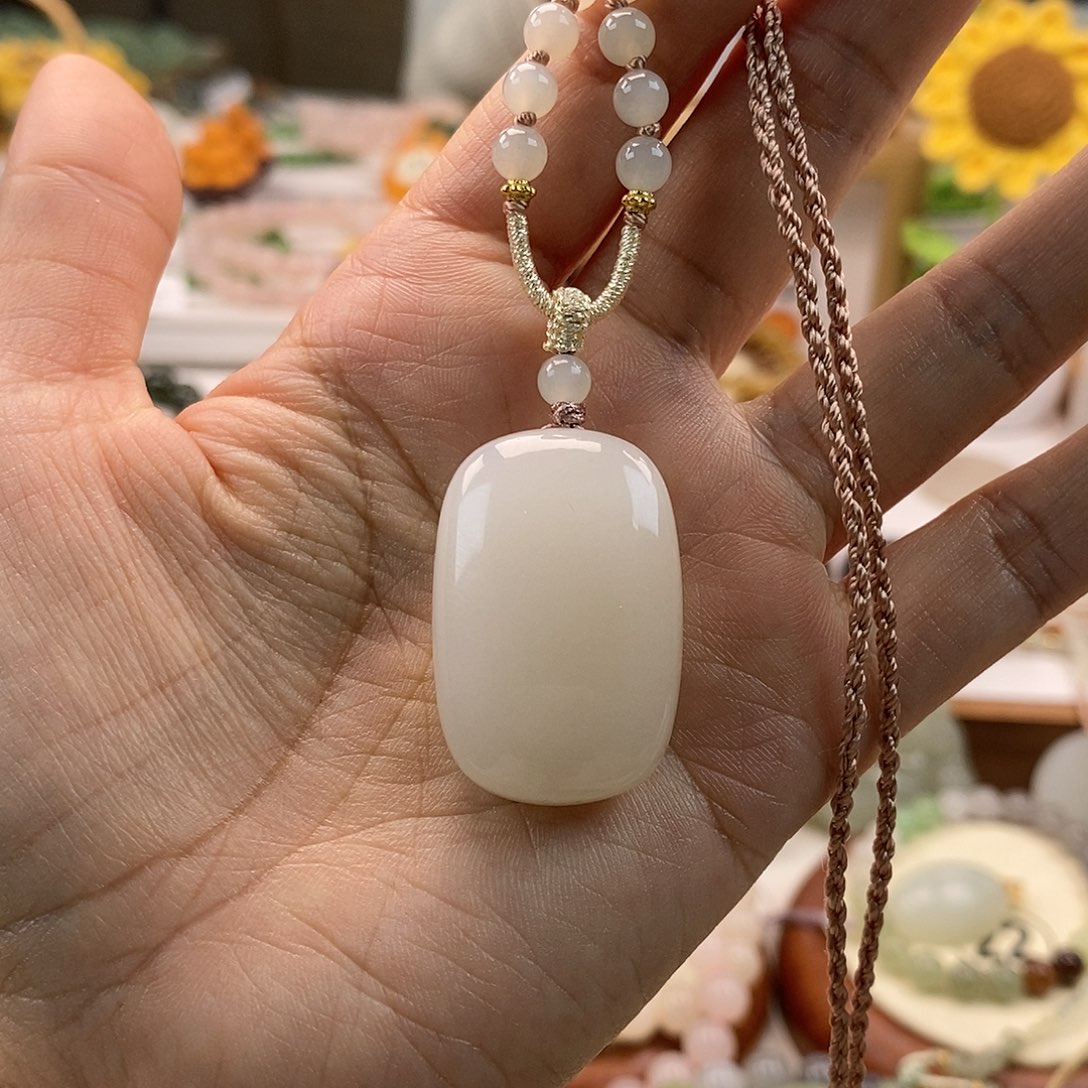 和田玉吊坠(不含链)未镶嵌