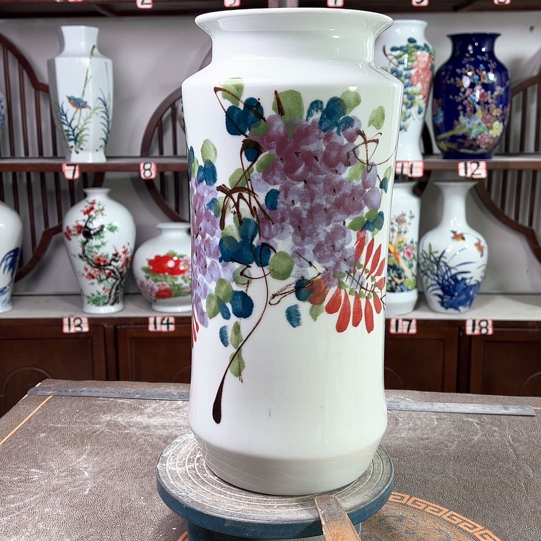 陶摆件景德镇陶瓷书紫藤