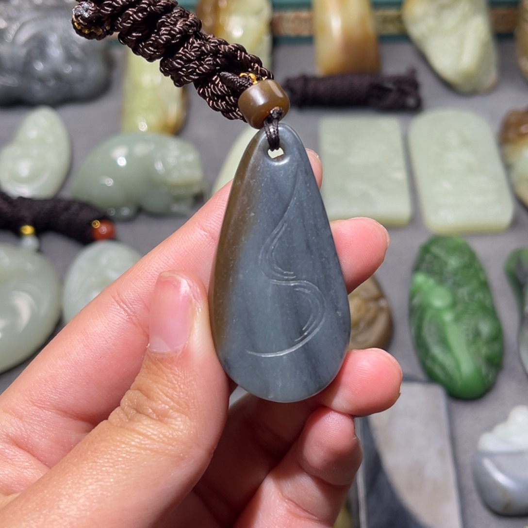 和田玉挂件未镶嵌