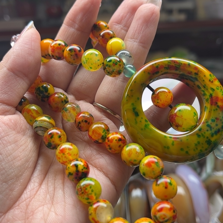 玛瑙/玉髓颈饰未镶嵌