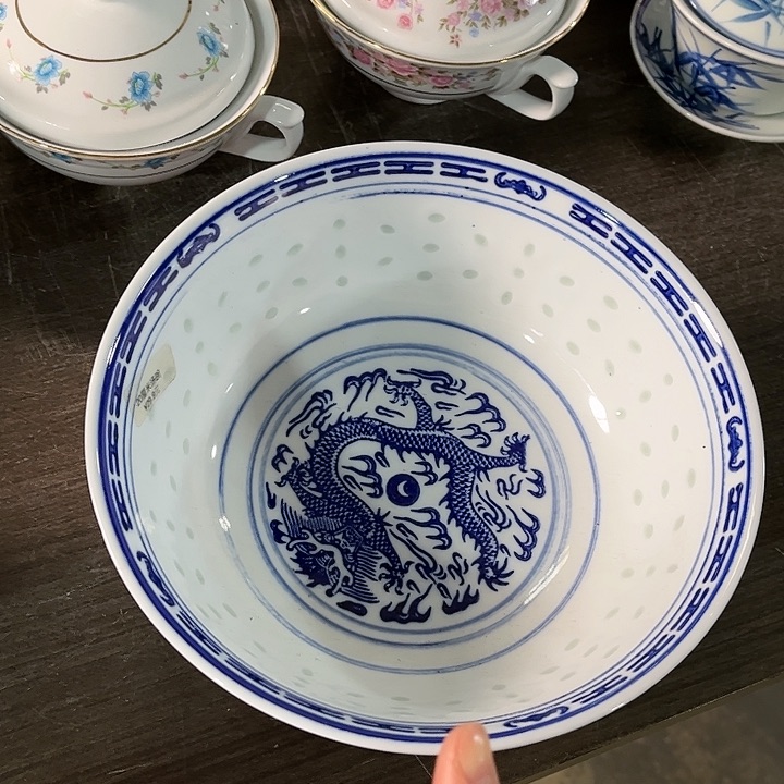 瓷片直径20厘米，发1个